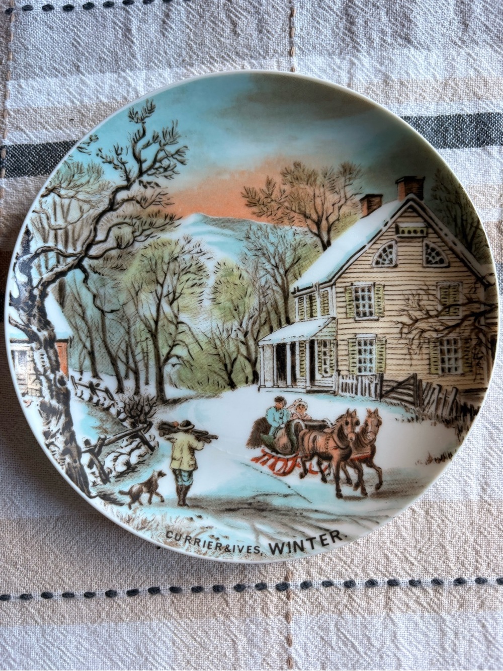 Currier & Ives 'Winter' Decorative Plate - Figural Horses Sleigh Scenery